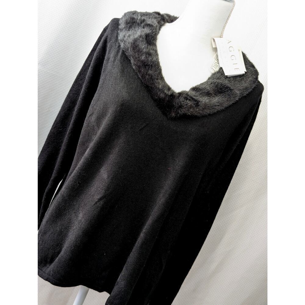 NWT! MAGGIE MCNAUGHTON! BLACK V-NECK DETACHABLE FAUX FUR COLLAR SWEATER! SZ 1X